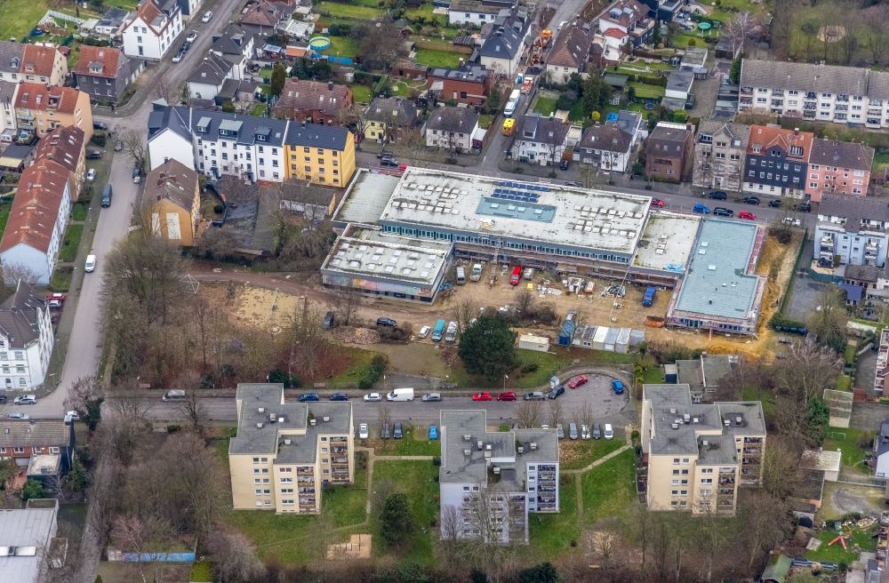 Aerial image Herne - School building of the municipal community primary school in Herne in the district Wanne-Eickel in North Rhine-Westphalia