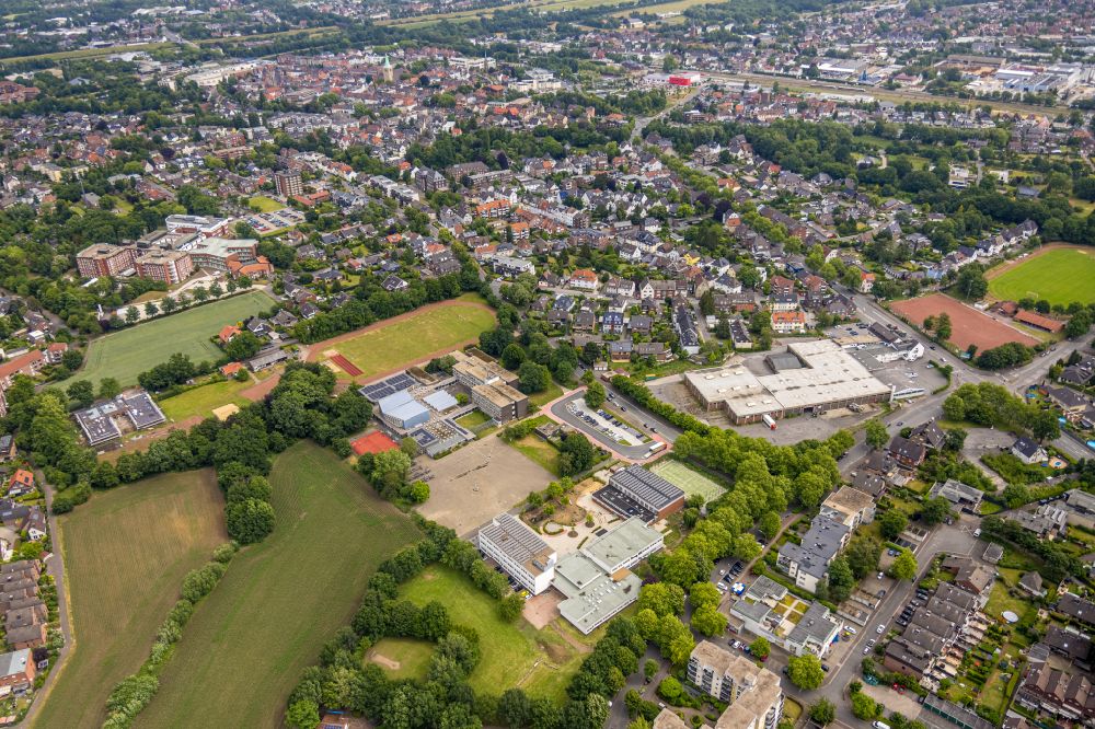 Dorsten from the bird's eye view: School building of the St. Ursula Realschule on Nonnenkonp in Dorsten in the state North Rhine-Westphalia, Germany