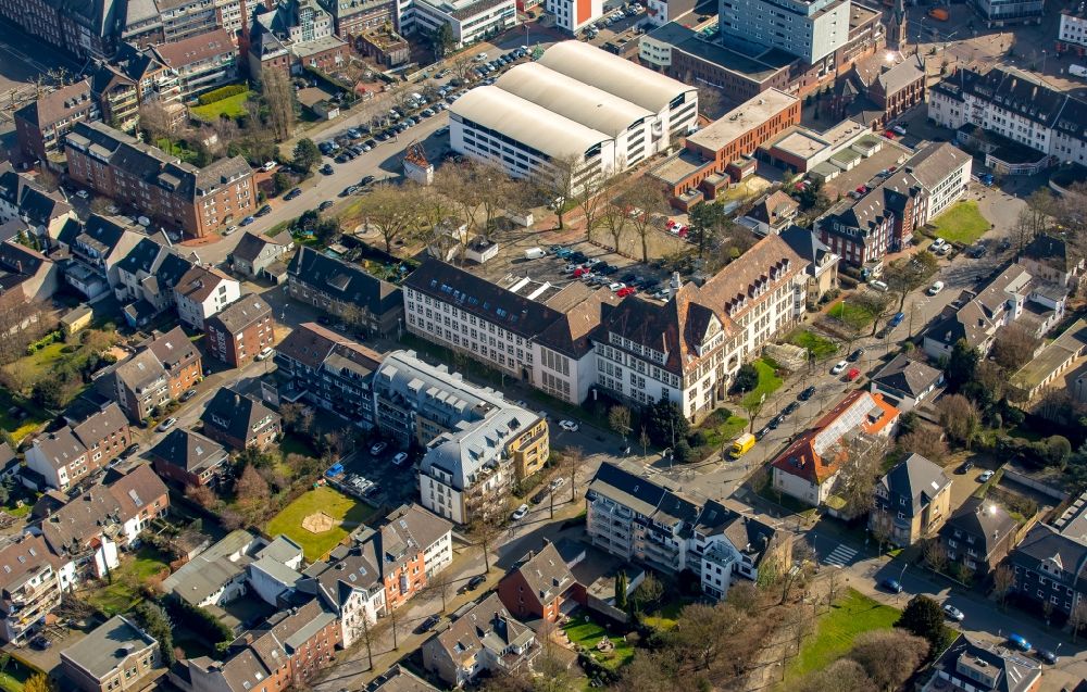 Aerial image Bottrop - School building the community college in Bottrop in the state North Rhine-Westphalia