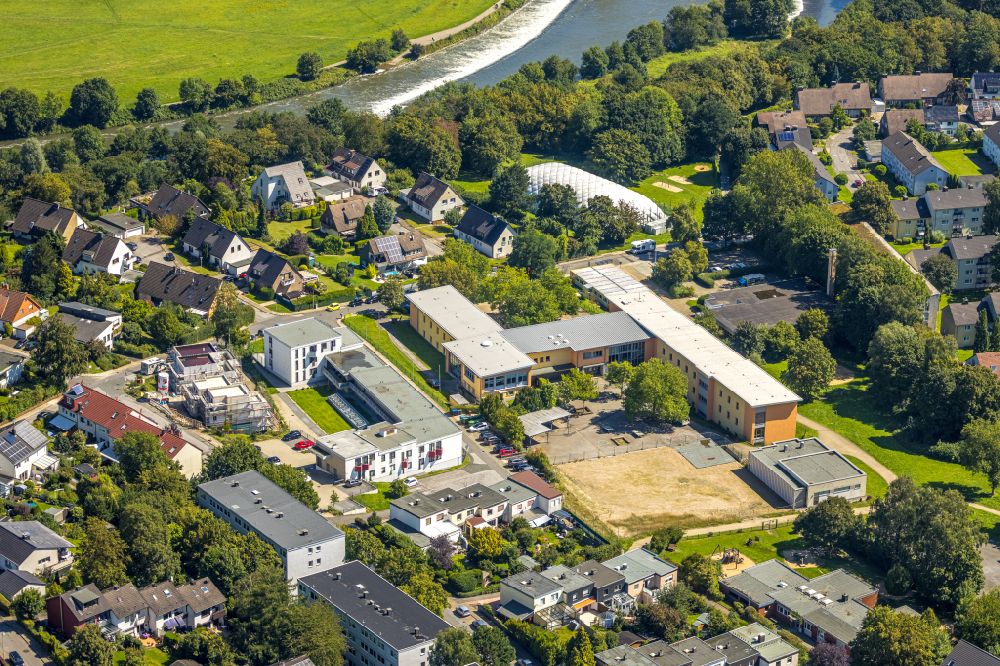 Aerial image Herbede - School building of the Vormholz elementary school and on Vormholzer Ring in Herbede in the Ruhr area in the state North Rhine-Westphalia, Germany