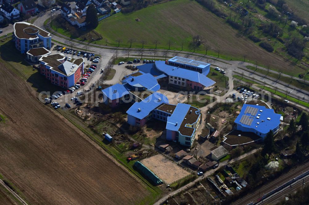 Karlsruhe from the bird's eye view: School building of the Walddorfschule Parzival-Schulzentrum in the district Hagsfeld in Karlsruhe in the state Baden-Wuerttemberg, Germany
