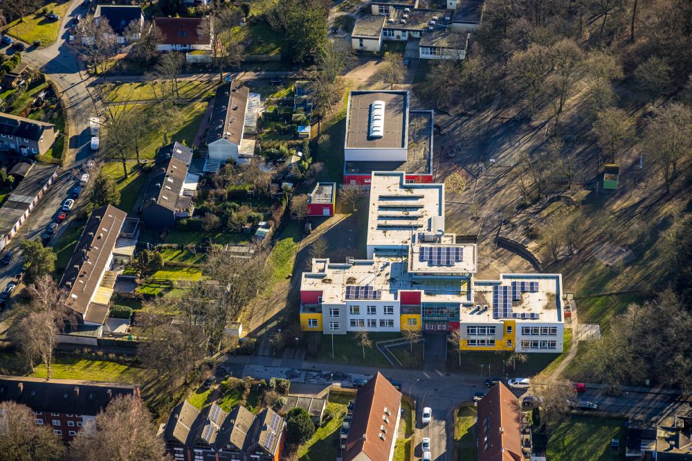 Castrop-Rauxel from above - School building of the Waldschule Rauxel on street Ahornstrasse in the district Bladenhorst in Castrop-Rauxel at Ruhrgebiet in the state North Rhine-Westphalia, Germany