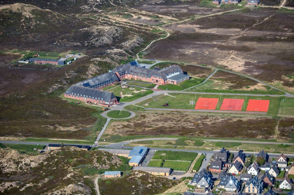 Aerial image Hörnum (Sylt) - School grounds and buildings of the Fuenf-Staedte-Heim-Schullandheim in Hoernum (Sylt) at the island Sylt in the state Schleswig-Holstein, Germany