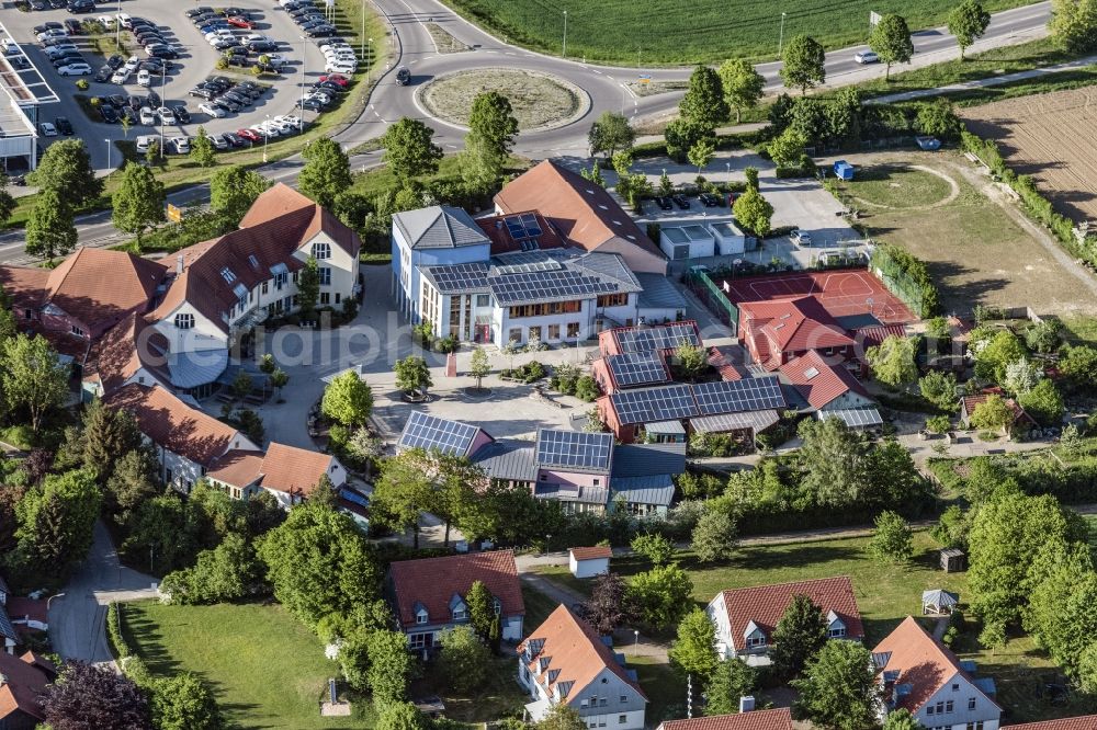 Landsberg am Lech from the bird's eye view: School grounds and buildings of the Freie Waldorfschule in Landsberg am Lech in the state Bavaria, Germany
