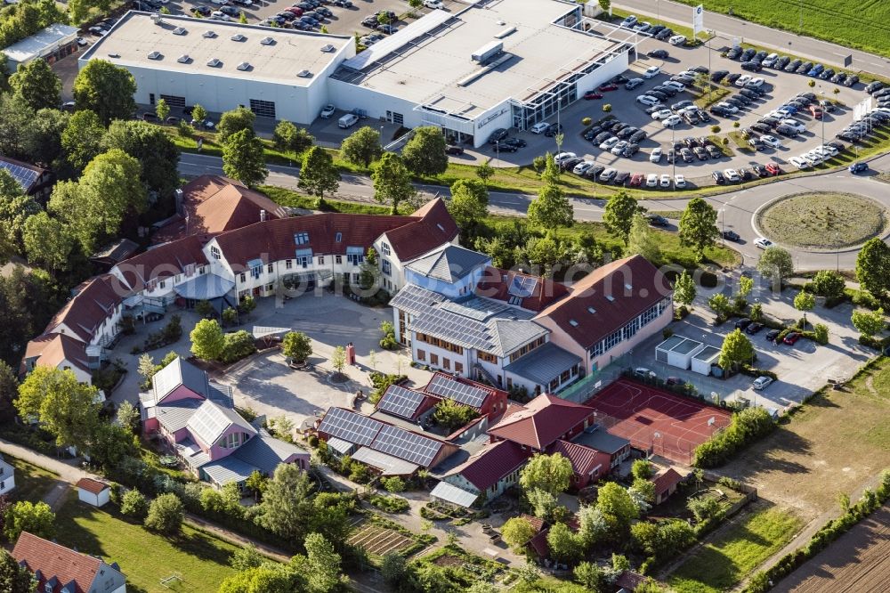 Aerial image Landsberg am Lech - School grounds and buildings of the Freie Waldorfschule in Landsberg am Lech in the state Bavaria, Germany