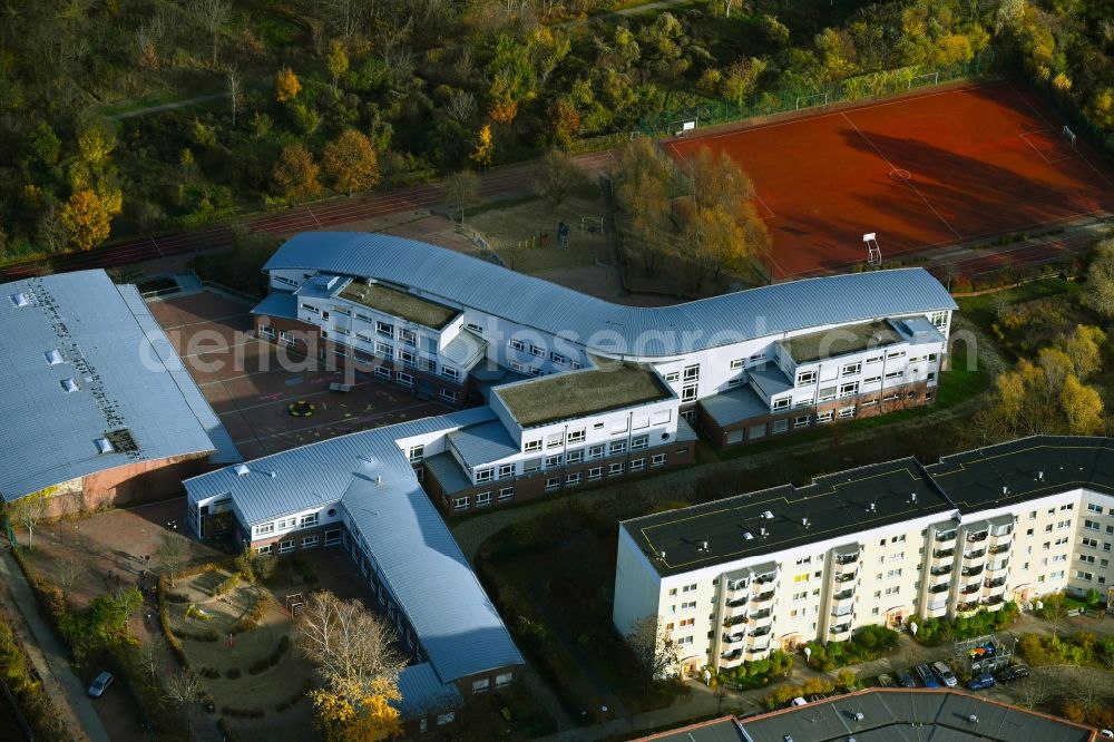 Berlin from above - School building and sports field Feldmark-Schule in the district Neu-Hohenschoenhausen in Berlin, Germany