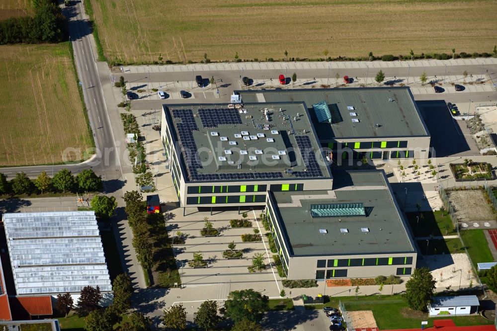 Aerial image Neusäß - School building and sports field of Staatliche Realschule in Neusaess in the state Bavaria, Germany