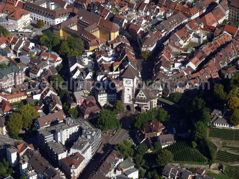Aerial photograph Freiburg im Breisgau - Das Schwabentor in der Altstadt von Freiburg, Baden-Württemberg. Es diente im Mittelalter als Stadttor der Stadtbefestigung. The Schwabentor in the historic city of Freiburg, Baden-Wuerttemberg. It served as a city gate of the city fortification in the dark age.