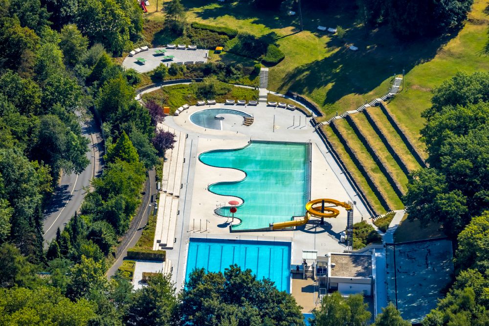 Aerial photograph Witten - Swimming pool of the of Freibad Annen on Herdecker Street in Witten at Ruhrgebiet in the state North Rhine-Westphalia, Germany