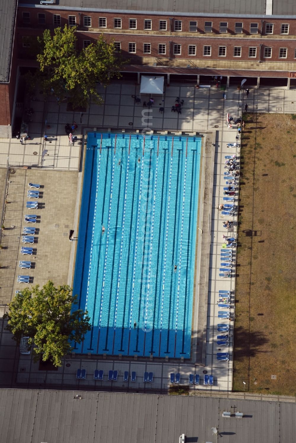 Berlin from the bird's eye view: Swimming pool of the Berlin Olympic Park in the district Westend in Berlin, Germany