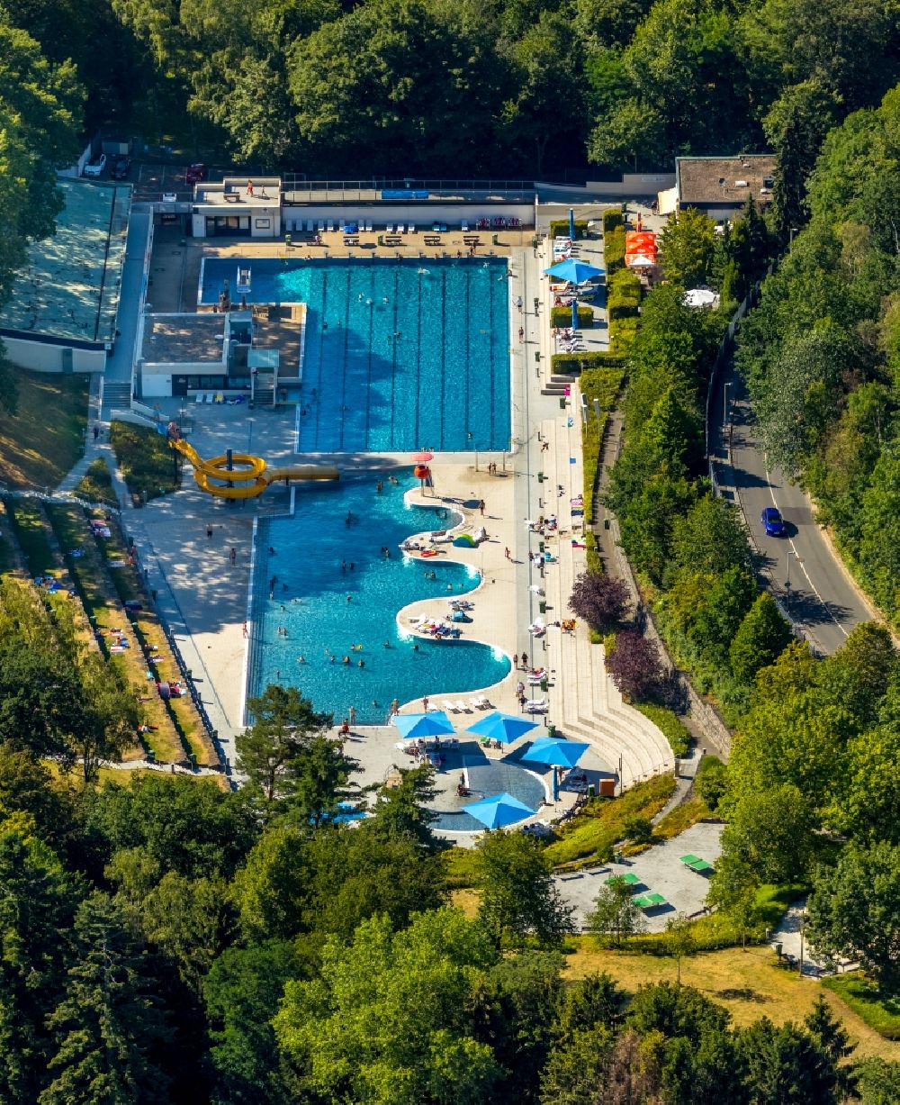 Witten from above - Swimming pool of the of Freibad Annen on Herdecker Street in Witten in the state North Rhine-Westphalia, Germany