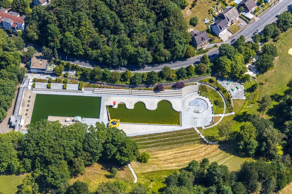 Aerial image Witten - Swimming pool of the of Freibad Annen on Herdecker Street in Witten in the state North Rhine-Westphalia, Germany