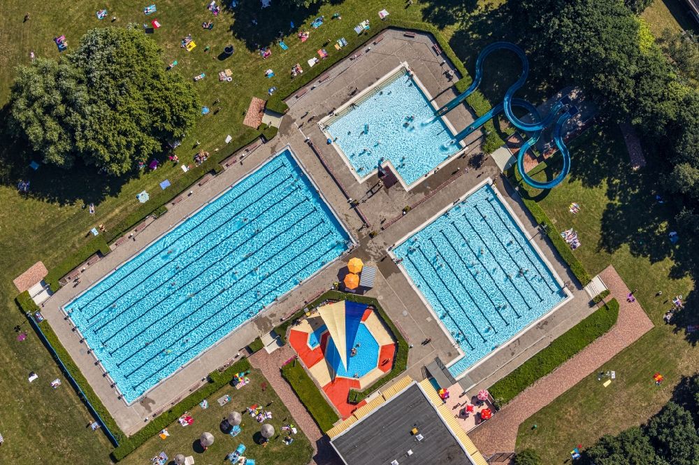 Aerial image Hamm - Swimming pool of the Freibad Sued in the district Westtuennen in Hamm in the state North Rhine-Westphalia, Germany