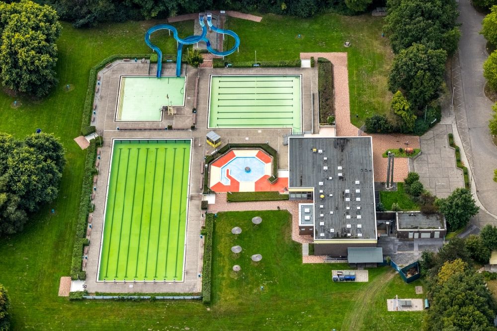 Hamm from the bird's eye view: Swimming pool of the Freibad Sued in the district Westtuennen in Hamm in the state North Rhine-Westphalia, Germany