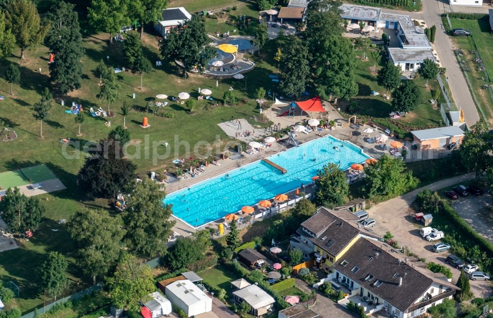Aerial image Ettenheim - Swimming pool of the Hermann Jaeger Bad in Ettenheim in the state Baden-Wurttemberg, Germany