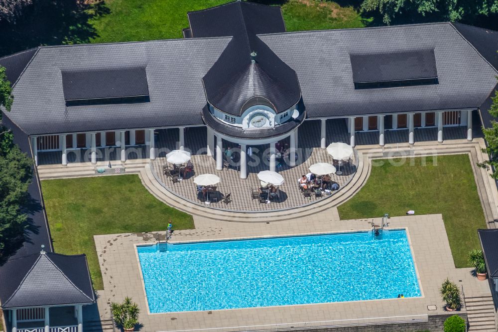 Lindau (Bodensee) from the bird's eye view: Swimming pool of the Parkstrandbad Bad Schachen on street Lindenhofweg in the district Bad Schachen in Lindau (Bodensee) at Bodensee in the state Bavaria, Germany