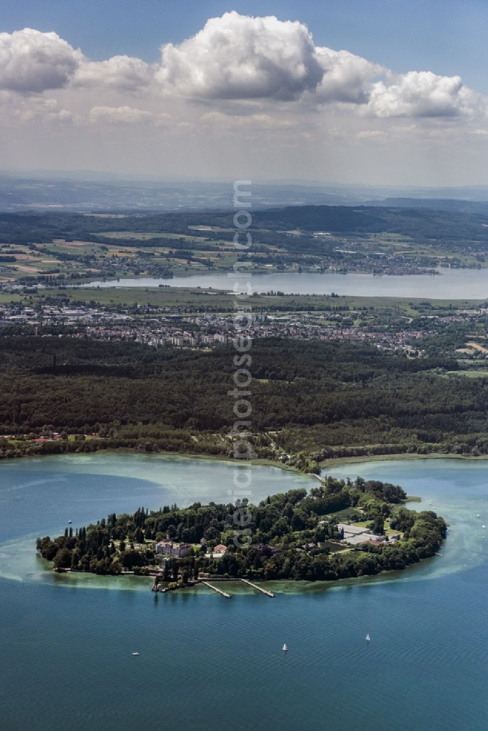 Aerial image Mainau - Lake Island Mainau im Bodensee in Konstanz in the state Baden-Wuerttemberg
