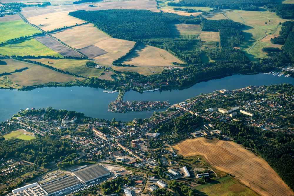 Aerial photograph Malchow - Lake Island on the Malchower See aloung Lange Strasse in Malchow in the state Mecklenburg - Western Pomerania