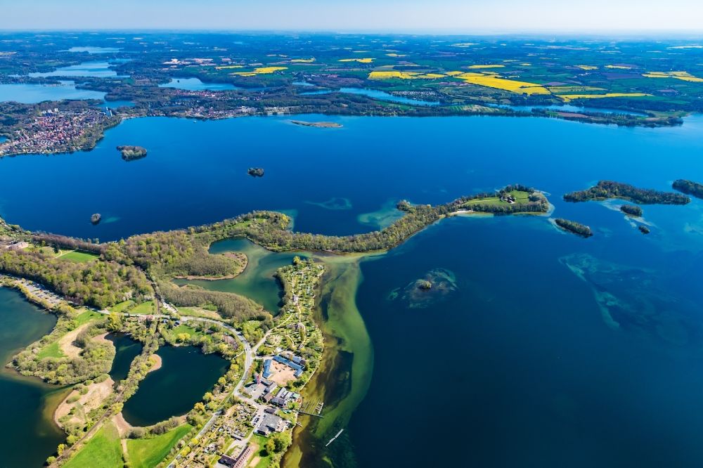 Plön from the bird's eye view: Lake Island on the Grossen Ploener See in Ploen in the state Schleswig-Holstein
