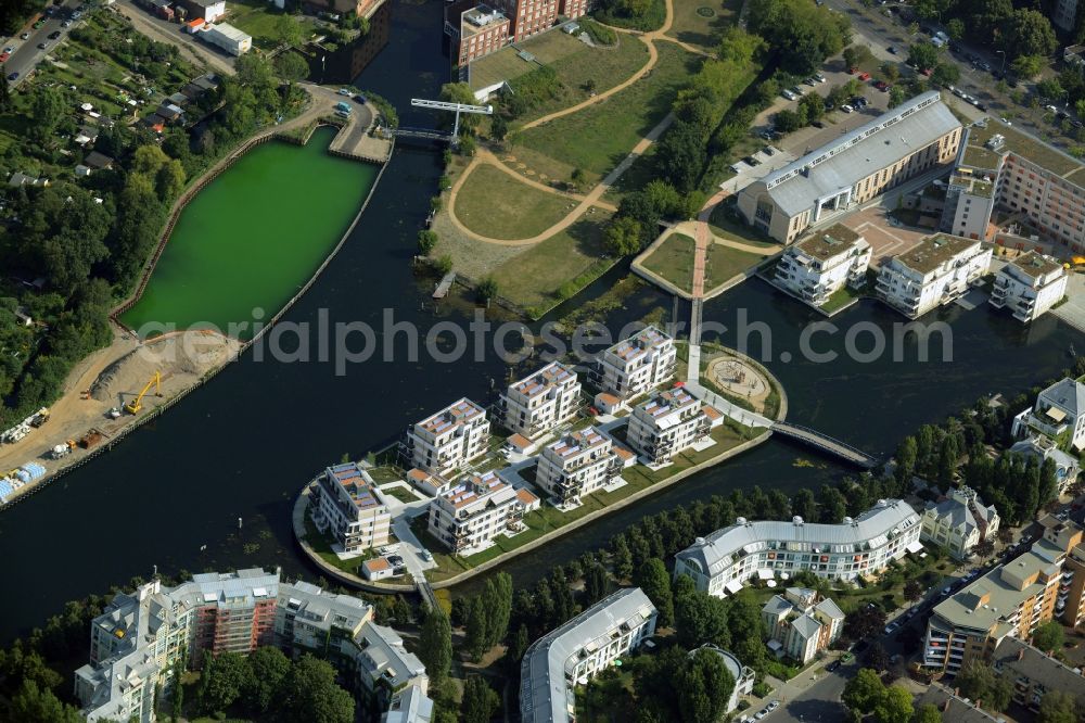 Aerial image Berlin - Sea Island on the Tegeler See in the district Reinickendorf in Berlin in Germany. The condominiums - apartment buildings are property of the Martrade Immobilien GmbH & Co. KG