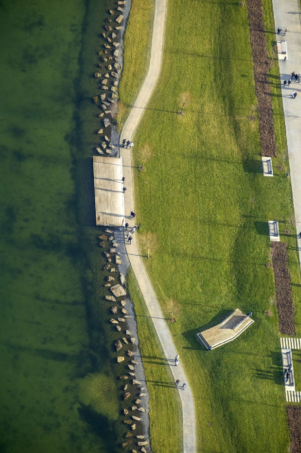 Aerial image Dortmund - Promenade for walking and hiking path on the banks of Phoenix Lake in Dortmund in North Rhine-Westphalia