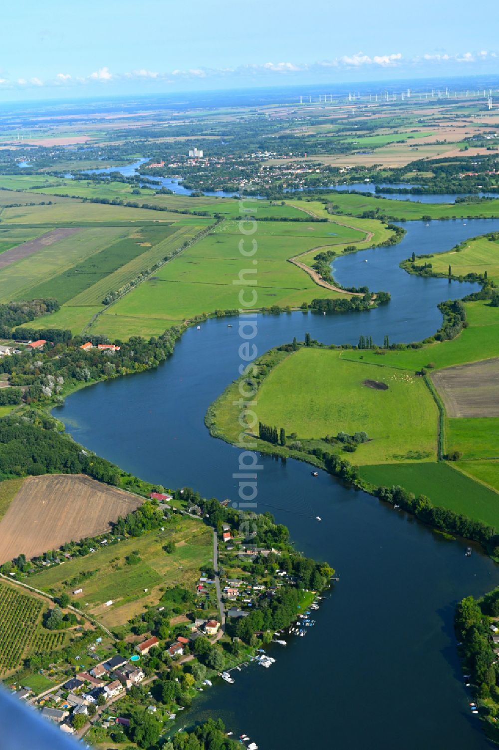 Töplitz from the bird's eye view: Waterfront landscape on the lake Havel in Toeplitz in the state Brandenburg, Germany