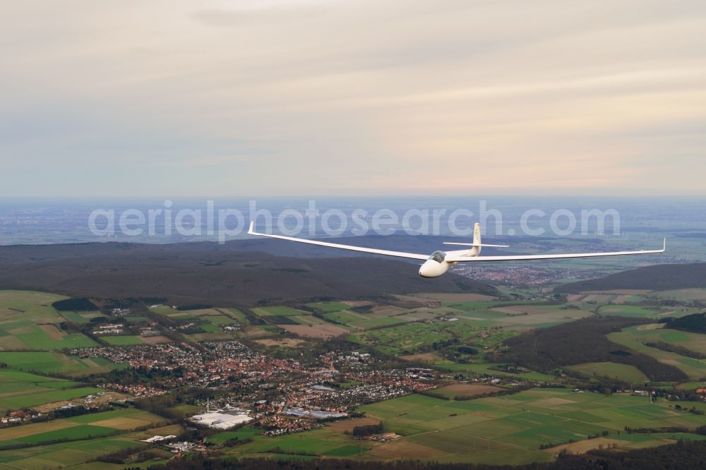 Porta Westfalica from above - Glider and sport aircraft Glasfluegel Libelle D-9250 flying over the airspace in Porta Westfalica in the state North Rhine-Westphalia, Germany