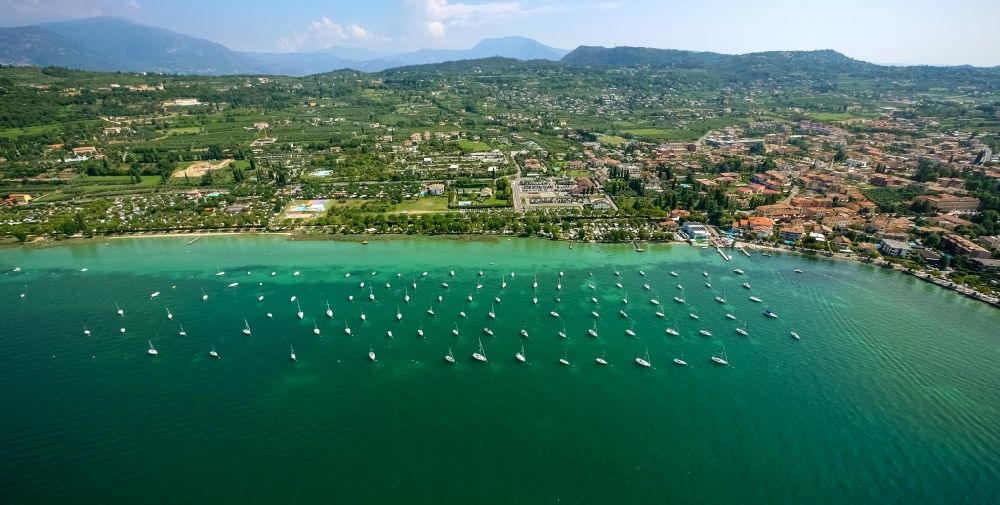 Aerial photograph Bardolino - Sailboats in the harbor in Bardolino in Veneto, Italy