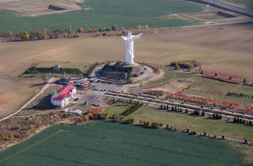 Aerial photograph Swiebodzin - Schwiebus - Tourist attraction and sightseeing Christ the King Statue on street Sulechowska in Swiebodzin - Schwiebus in Lubuskie Lebus, Poland