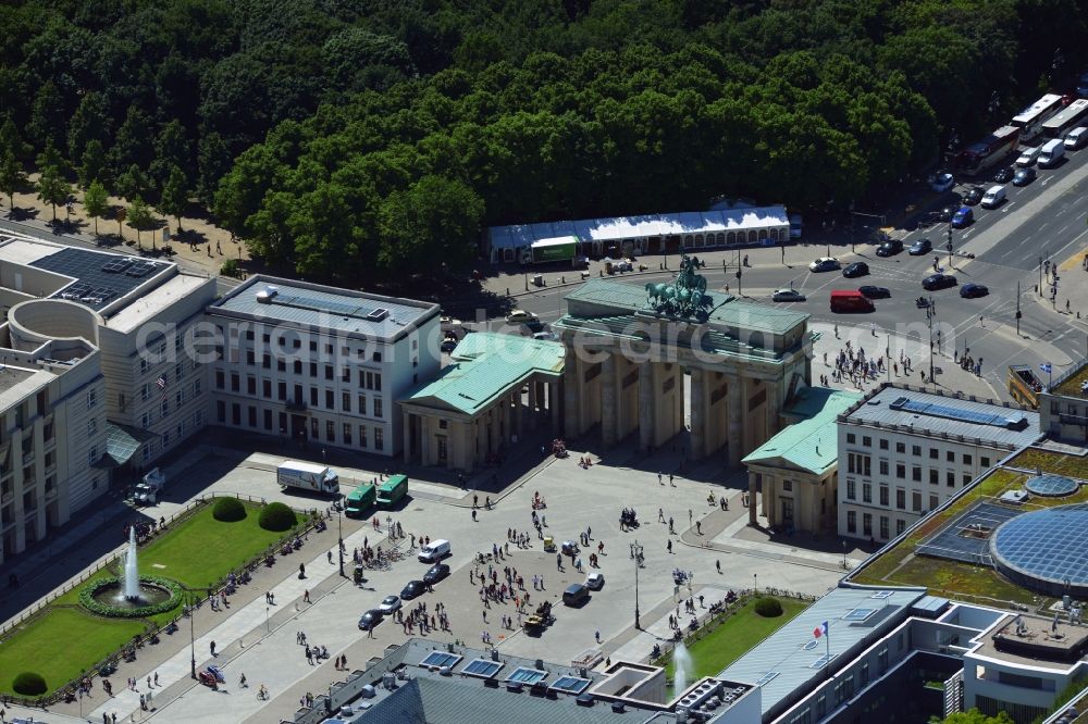Berlin from above - View of the Brandenburg Gate at the Pariser Platz in Berlin