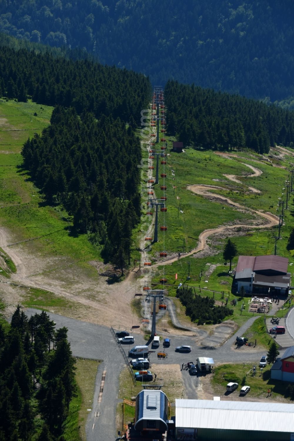 Aerial photograph Jachymov - Sankt Joachimsthal - Leisure Centre with lift on Amusement Park Trail Park on Klinovec in Jachymov - Sankt Joachimsthal in Cechy - Boehmen, Czech Republic