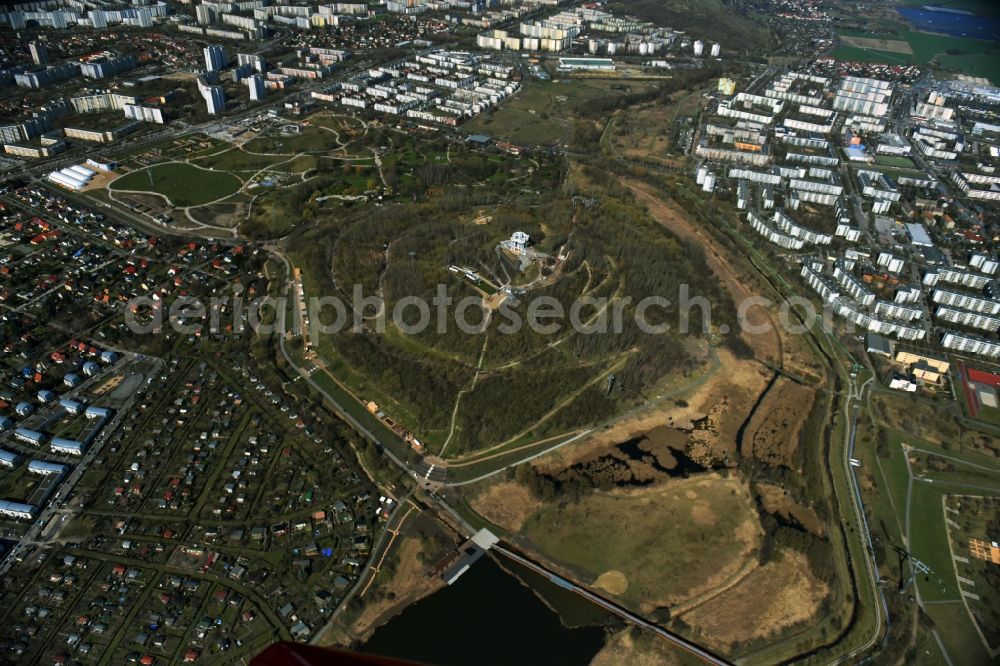 Berlin from the bird's eye view: Cable railway station and construction works of the Leitner AG on the Kienberg at the grounds of the International Garden Exhibition IGA 2017 in the district of Marzahn-Hellersdorf in Berlin