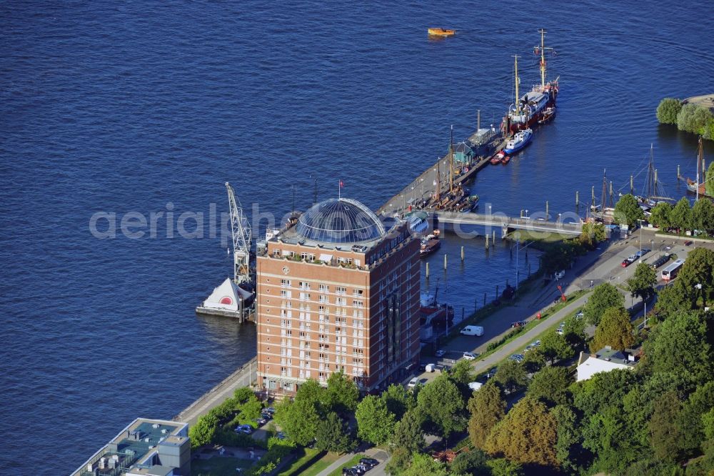 Hamburg from above - Pier of the river Elbe situated in Neumuehlen with look on the retirement home Augustinum in Hamburg