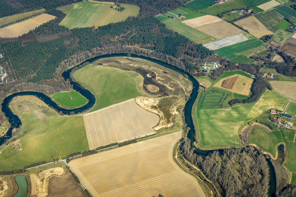 Aerial image Olfen - Meandering, serpentine curve of river of Lippe in Olfen in the state North Rhine-Westphalia, Germany