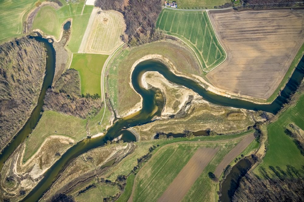 Olfen from above - Meandering, serpentine curve of river of Lippe in Olfen in the state North Rhine-Westphalia, Germany