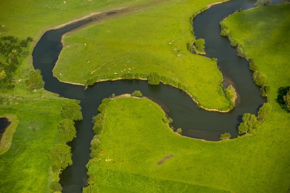 Aerial image Hamm - Serpentine curve of a river Lippe in Hamm in the state North Rhine-Westphalia