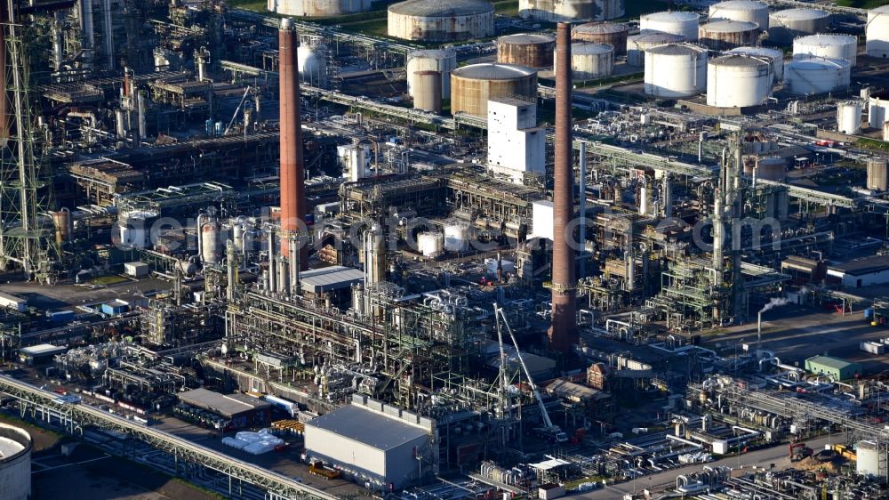 Aerial photograph Köln - Shell Rheinland Raffinerie North in Godorf in the state North Rhine-Westphalia, Germany