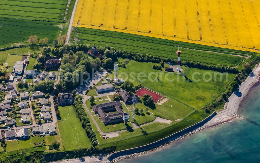 Aerial photograph Fehmarn - Settlement and navigation sign beacon Marienleuchte in the coastal area of Marienleuchte in Fehmarn in the state Schleswig-Holstein, Germany