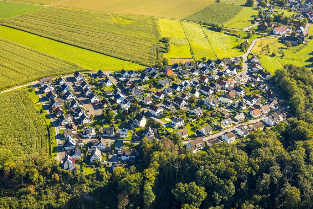 Aerial photograph Beckum - The district on street Am Beule in Beckum at Sauerland in the state North Rhine-Westphalia, Germany