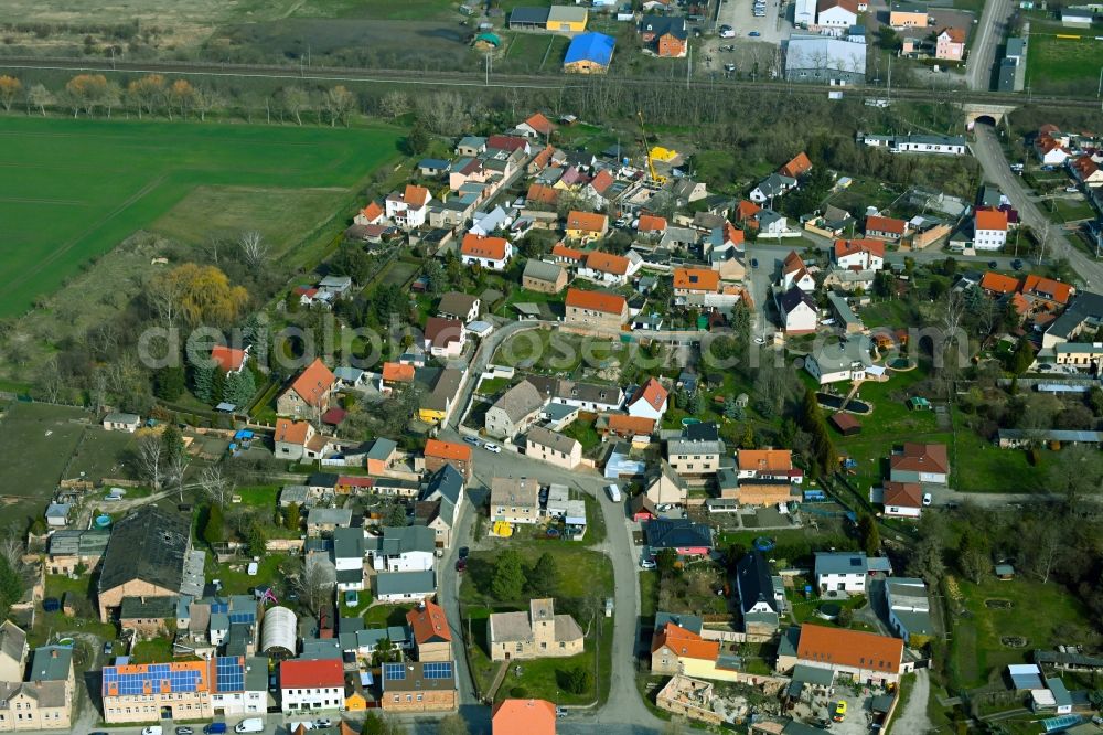 Aerial photograph Teutschenthal - The district in the district Eisdorf in Teutschenthal in the state Saxony-Anhalt, Germany