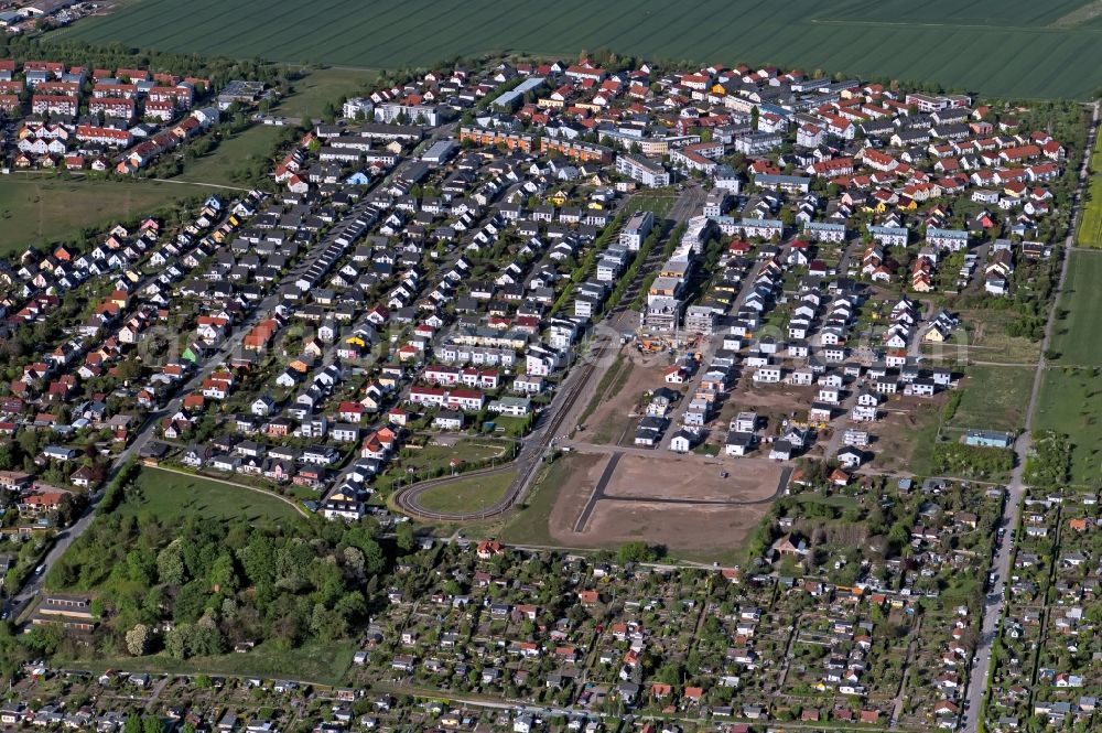 Aerial photograph Erfurt - Settlement area and infrastructure Ringelberg-Siedlung in the district Kriegervorstadt in Erfurt in the state Thuringia, Germany