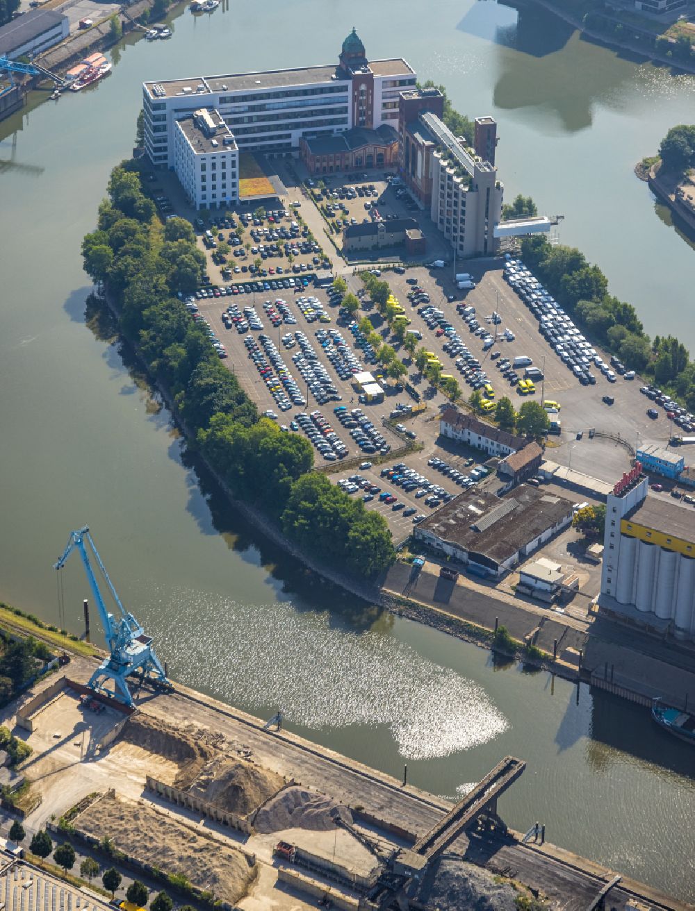 Aerial photograph Düsseldorf - High silo and grain storage with adjacent storage of Weizenmuehle Plange in Duesseldorf in the state North Rhine-Westphalia, Germany