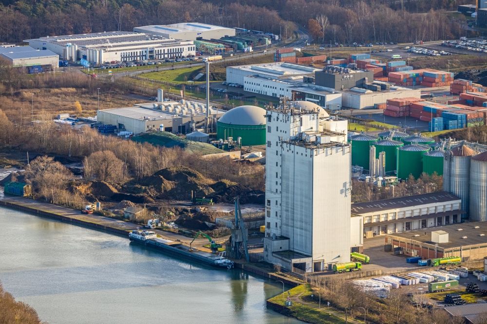 Dorsten from above - High silo and grain storage with adjacent storage in Dorsten in the state North Rhine-Westphalia, Germany