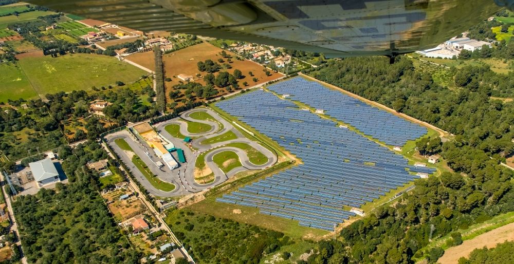 Aerial photograph Can Picafort - Solar power plant and photovoltaic systems and Go-Kart- Bahn in Can Picafort in Balearic island of Mallorca, Spain
