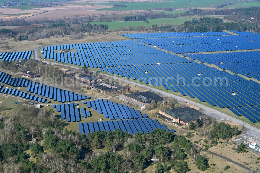 Aerial photograph Alt Daber - Solar power plant and photovoltaic systems on formerly the airfield in Alt Daber in the state Brandenburg, Germany