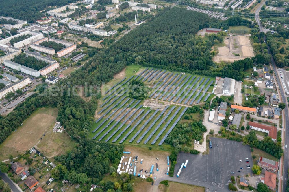 Aerial photograph Eberswalde - Rows of panels of a solar power plant and photovoltaic system on Festplatz Chemische Fabrik in Eberswalde in the state Brandenburg, Germany