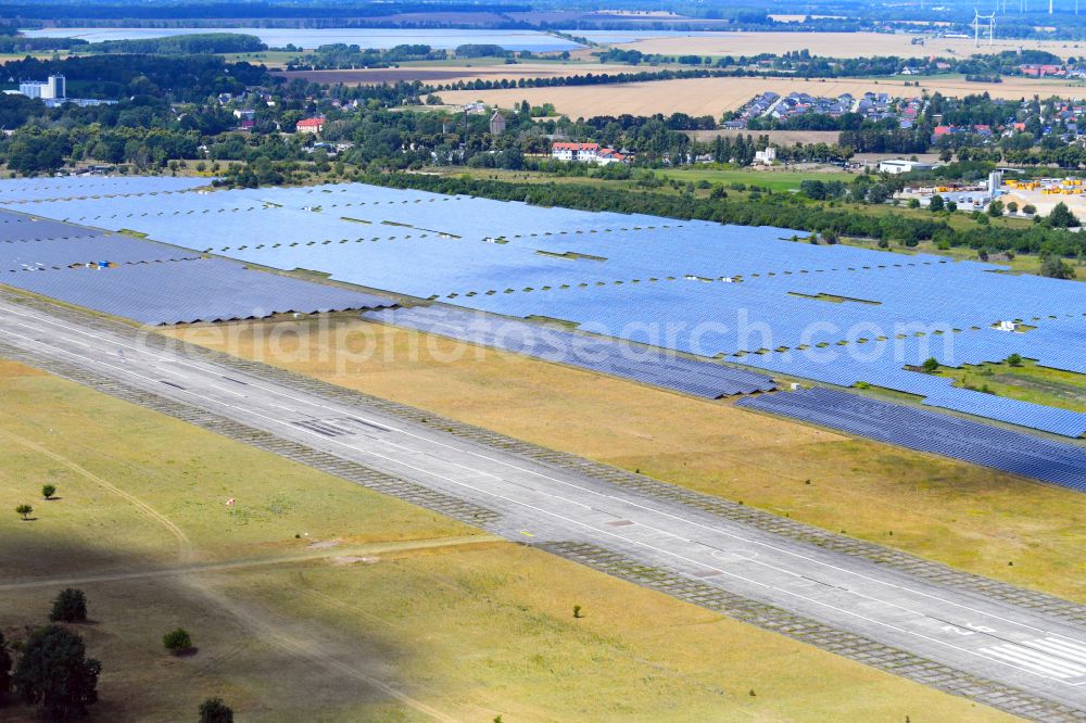 Werneuchen from the bird's eye view: Solar power plant and photovoltaic systems on airfield in Werneuchen in the state Brandenburg, Germany