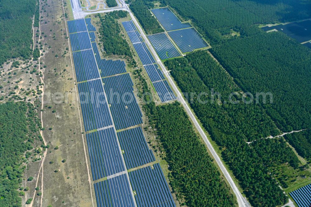 Aerial image Groß Dölln - Solar power plant and photovoltaic systems on the former airfield in Gross Doelln in the state Brandenburg, Germany