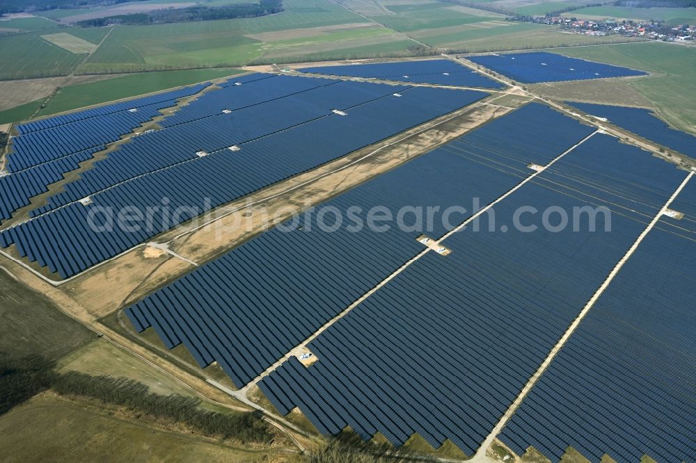 Willmersdorf from the bird's eye view: Solar park and solar power plant Solarpark Weesow-Willmersdorf in Willmersdorf in the state Brandenburg, Germany
