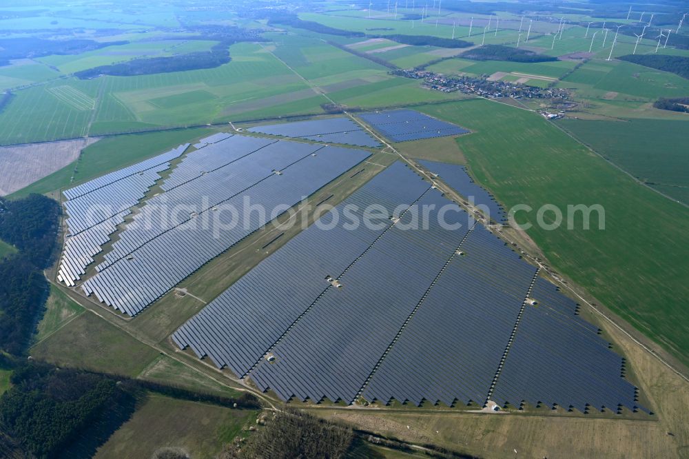 Aerial photograph Willmersdorf - Solar park and solar power plant Solarpark Weesow-Willmersdorf in Willmersdorf in the state Brandenburg, Germany